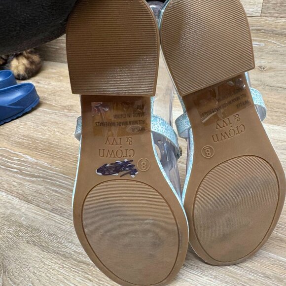 Crown & Ivy Wylie Blue/White Thong Sandals Women's Size 8 - Picture 4 of 6